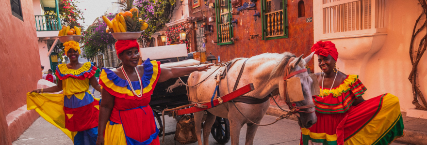women in columbia with a horse