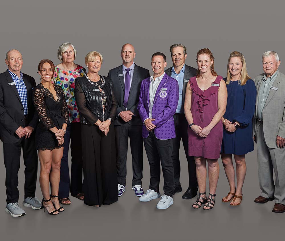 recipients posing together